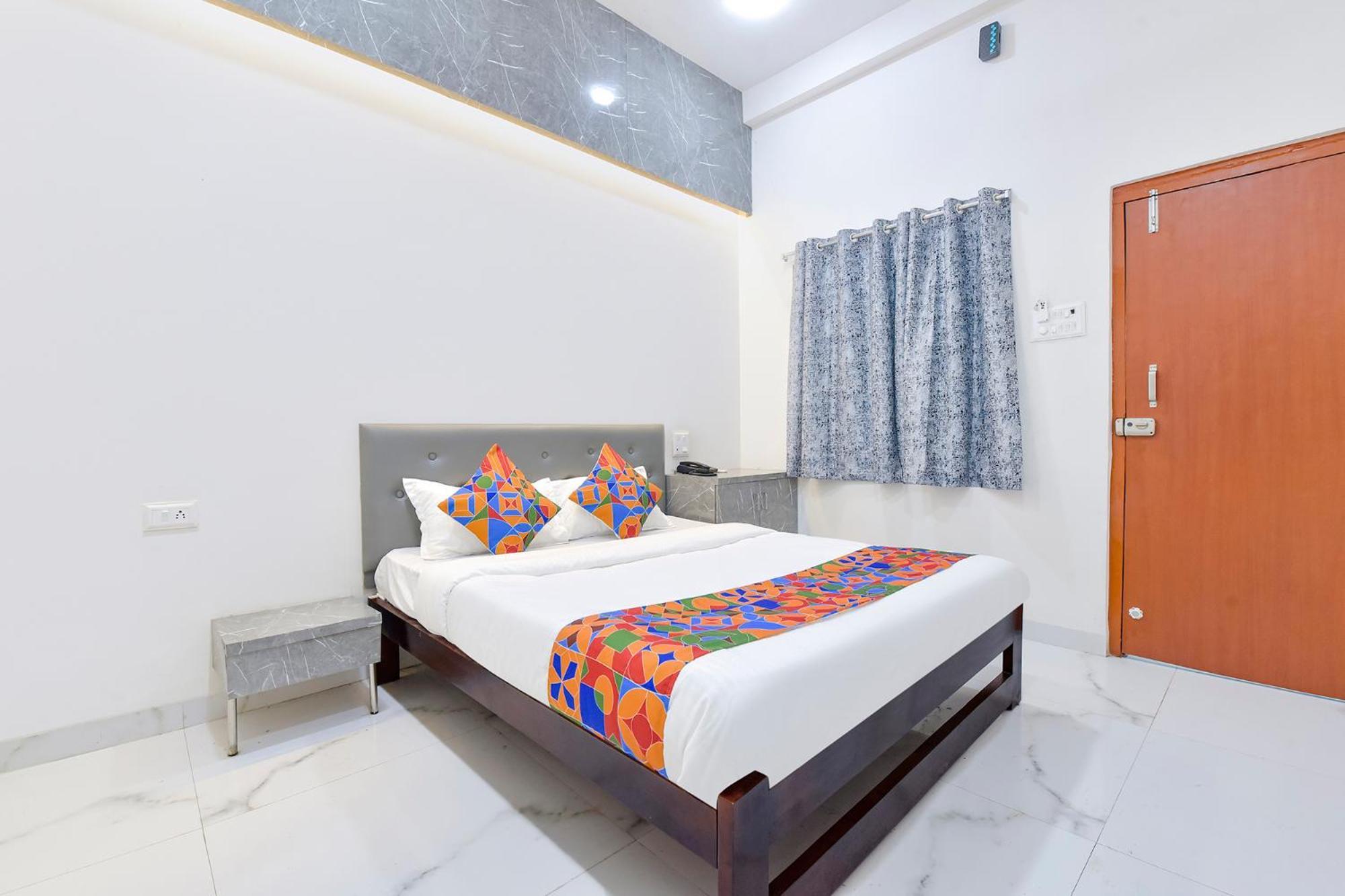 Fabhotel Grand Embassy Indore Bagian luar foto