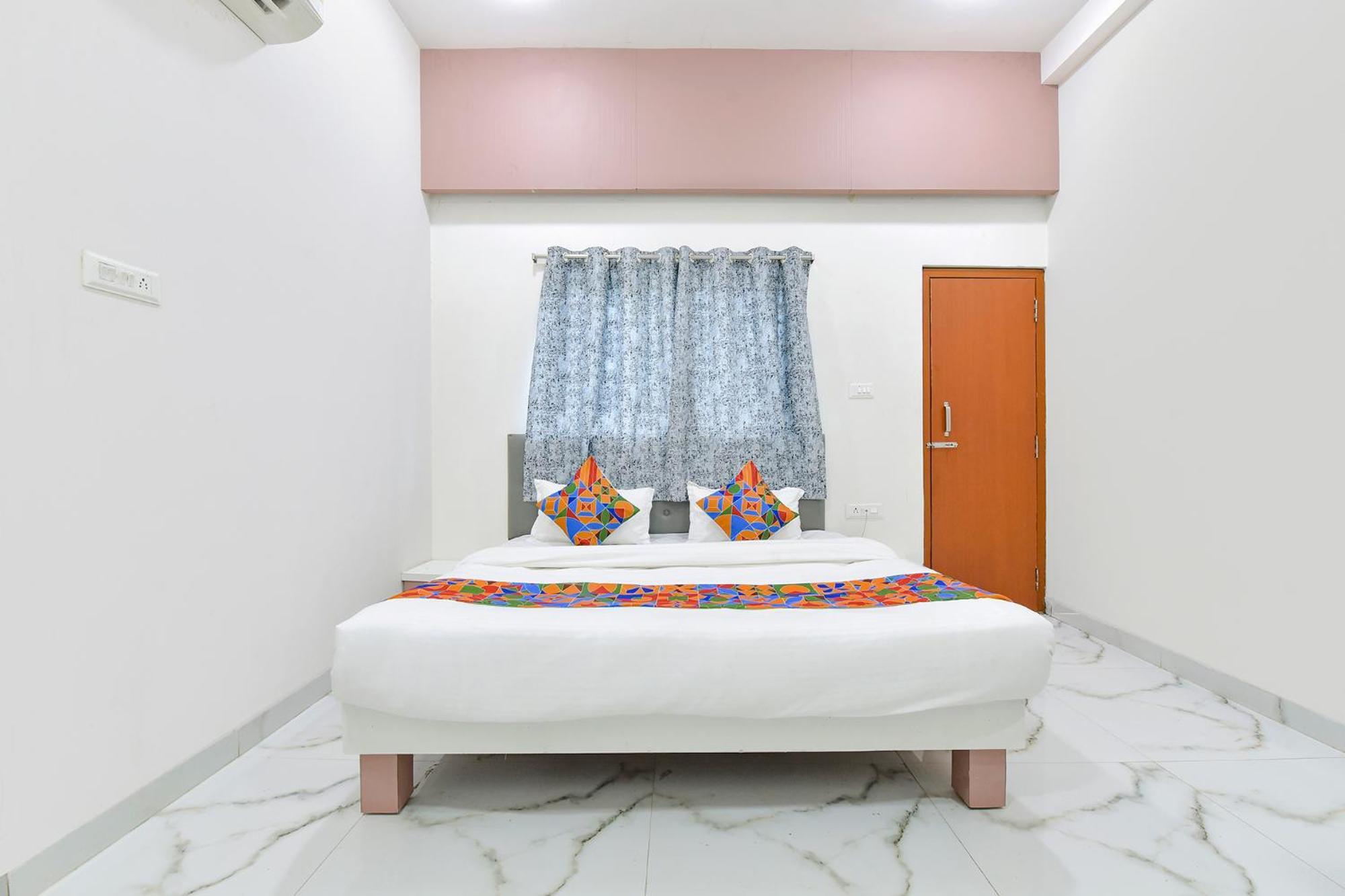 Fabhotel Grand Embassy Indore Bagian luar foto